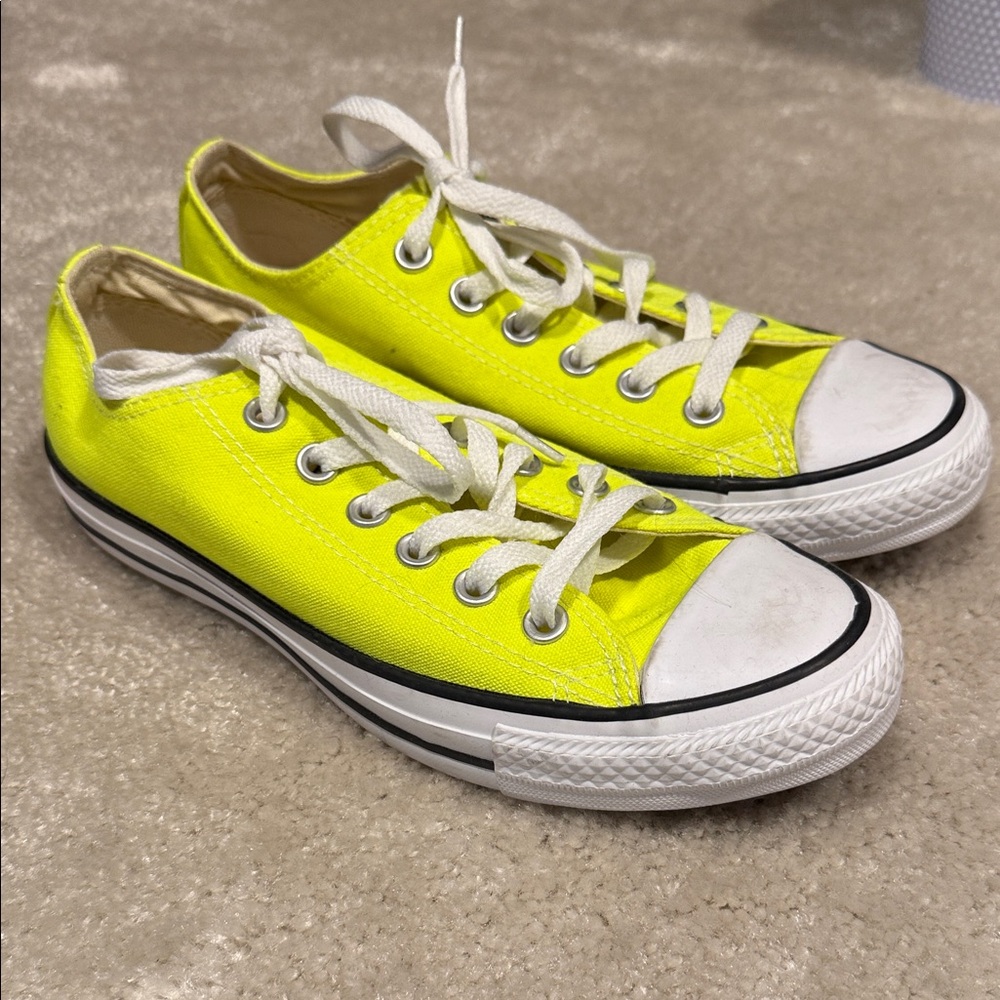 Converse Chuck Taylor Sneakers Neon Yellow Size 7